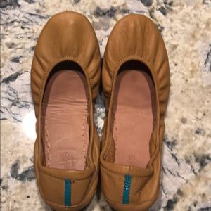Camel colored size 8 Tieks without box